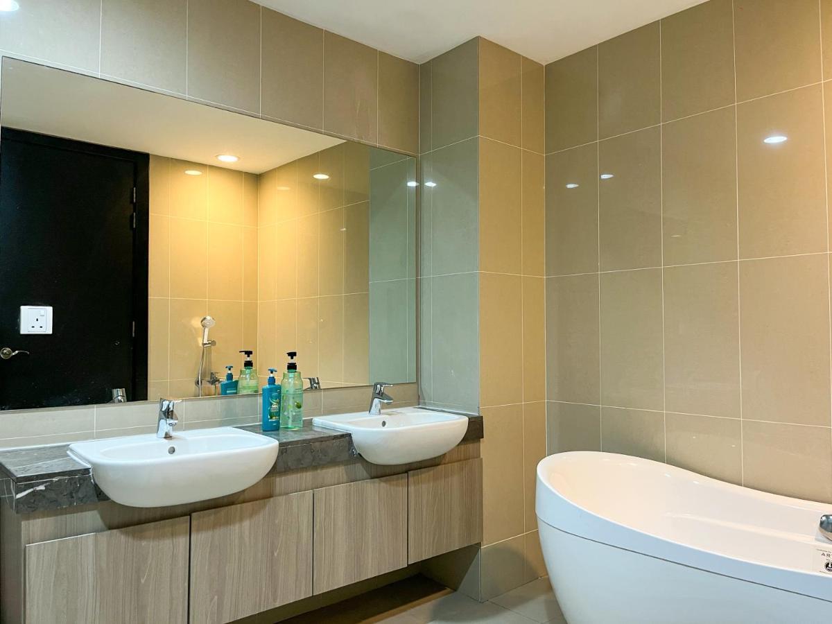 Pelagos Oceanus Waterfront Seaview Homestay Kota Kinabalu Ngoại thất bức ảnh
